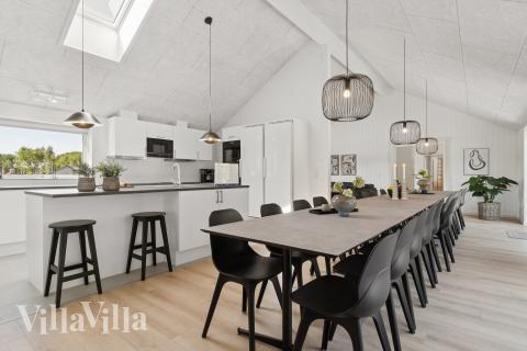 Aufenthaltsraum mit Platz für 24 im Luxusferienhaus Nr. 817.