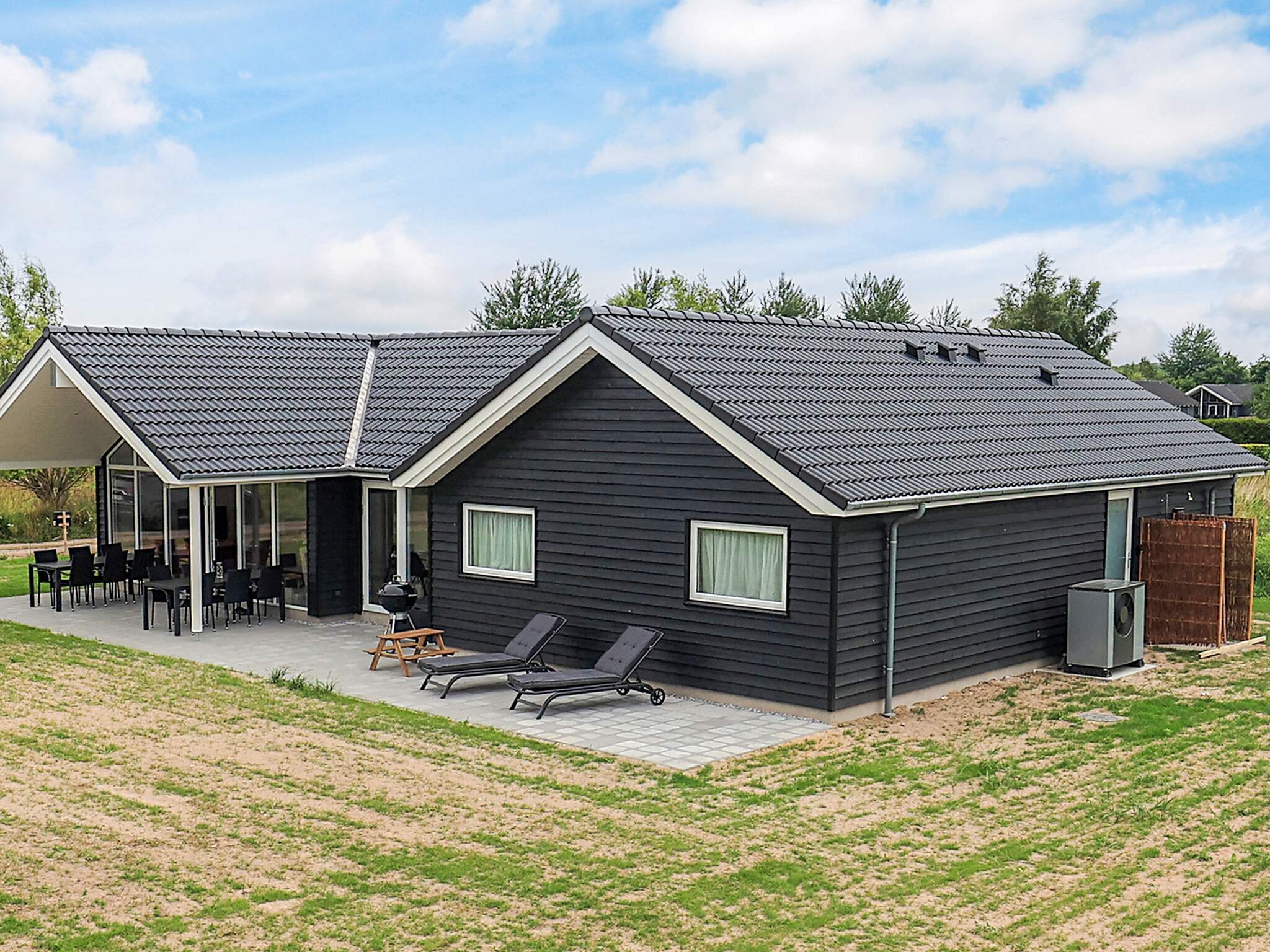 Dieses schöne Poolhaus Nr. 670 mit Platz für 12 Personen liegt in Lolland/Falster/Mön