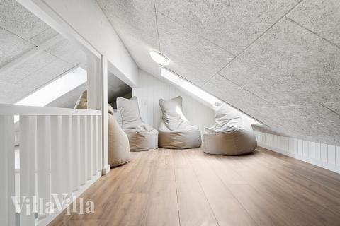 Einige der 18 Schlafgelegenheiten befinden sich im Luxusferienhaus Nr. 696 auf dem ausgebauten Dachboden