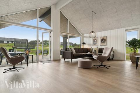 Das Wohnzimmer im Luxusferienhaus Nr. 907.