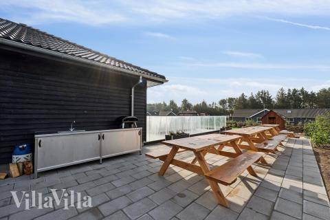 Das Luxusferienhaus Nr. 686 hat eine tolle Terrasse, die mit hochwertigen Gartenmöbeln für 36 Personen ausgestattet ist.