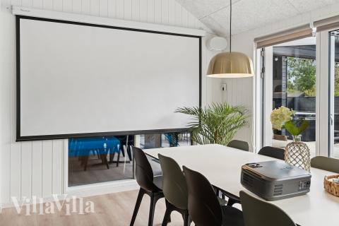 Der Aufenthaltsraum bietet Platz für 20 Personen, wenn ihr das Ferienhaus 697 in Lolland/Falster/Mön besucht.