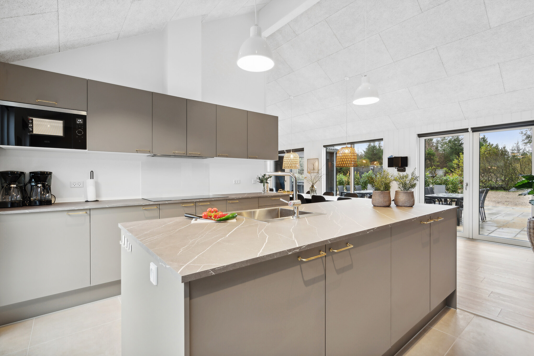 Die Küche im Luxusferienhaus Nr. 911 ist gut eingerichtet.