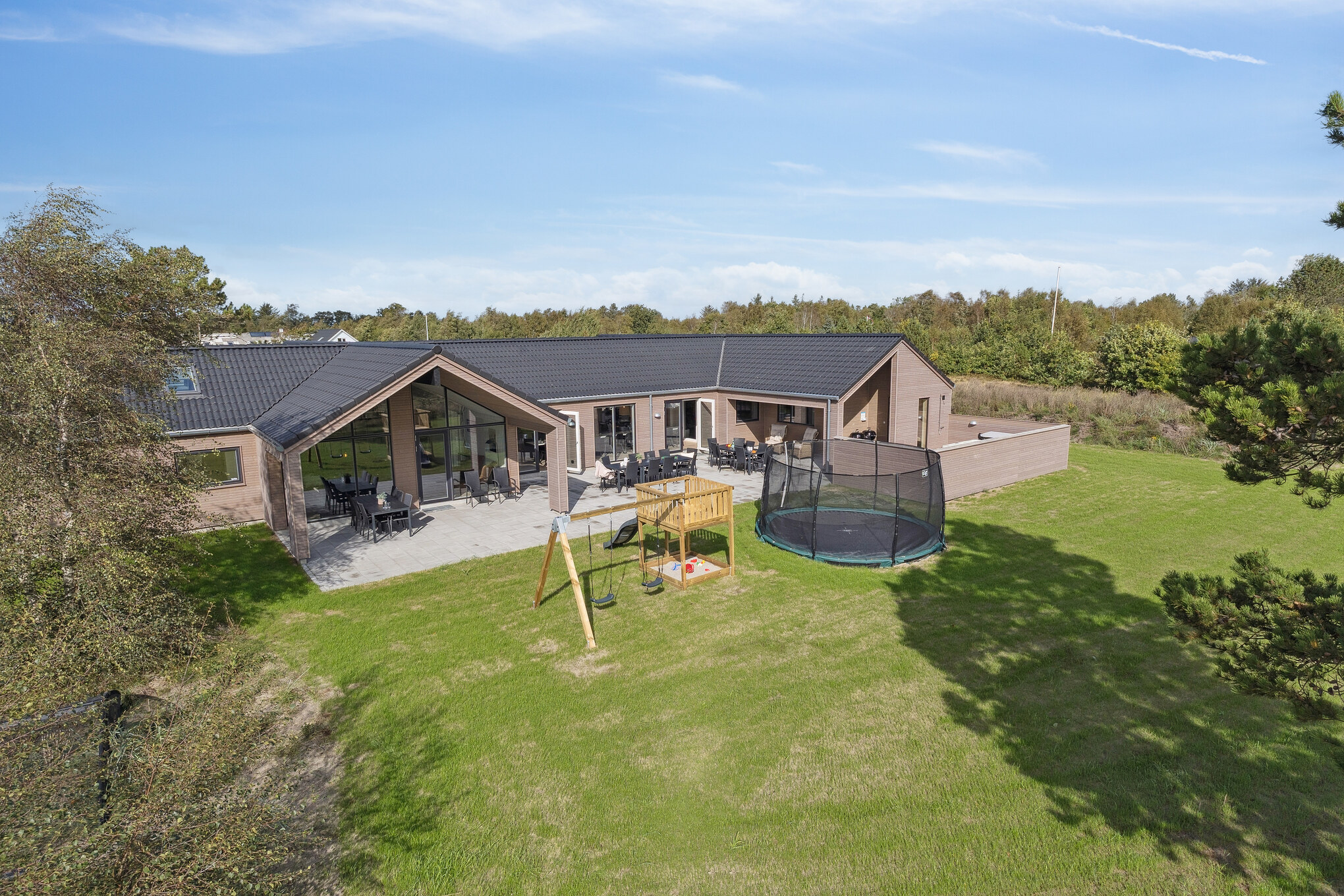 Dieses schöne Poolhaus Nr. 699 mit Platz für 26 Personen liegt in Nordjütland