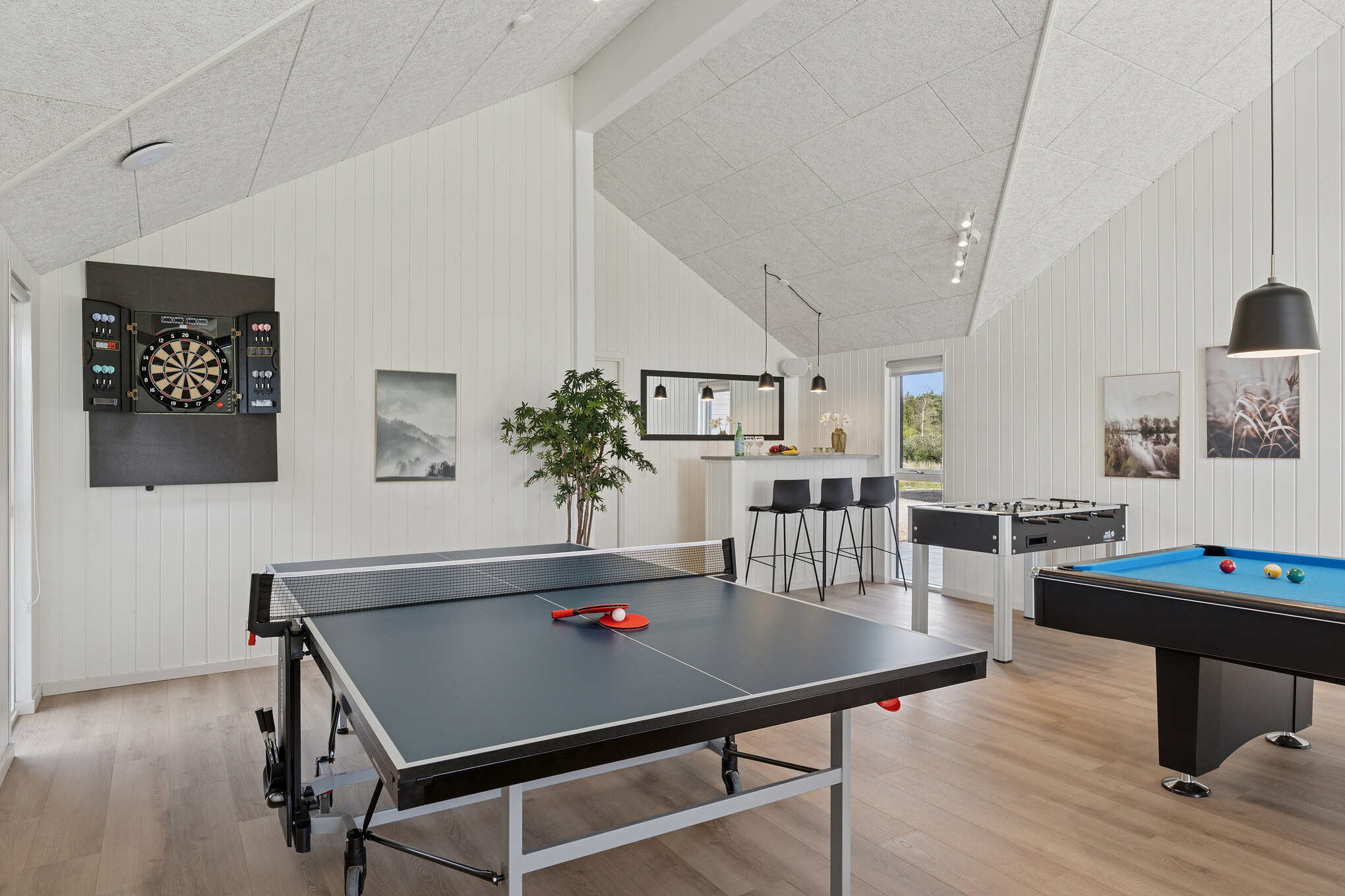 Aktivitätsraum im Luxusferienhaus Nr. 699 mit 10 Schlafzimmern und Platz für 26 Gäste.