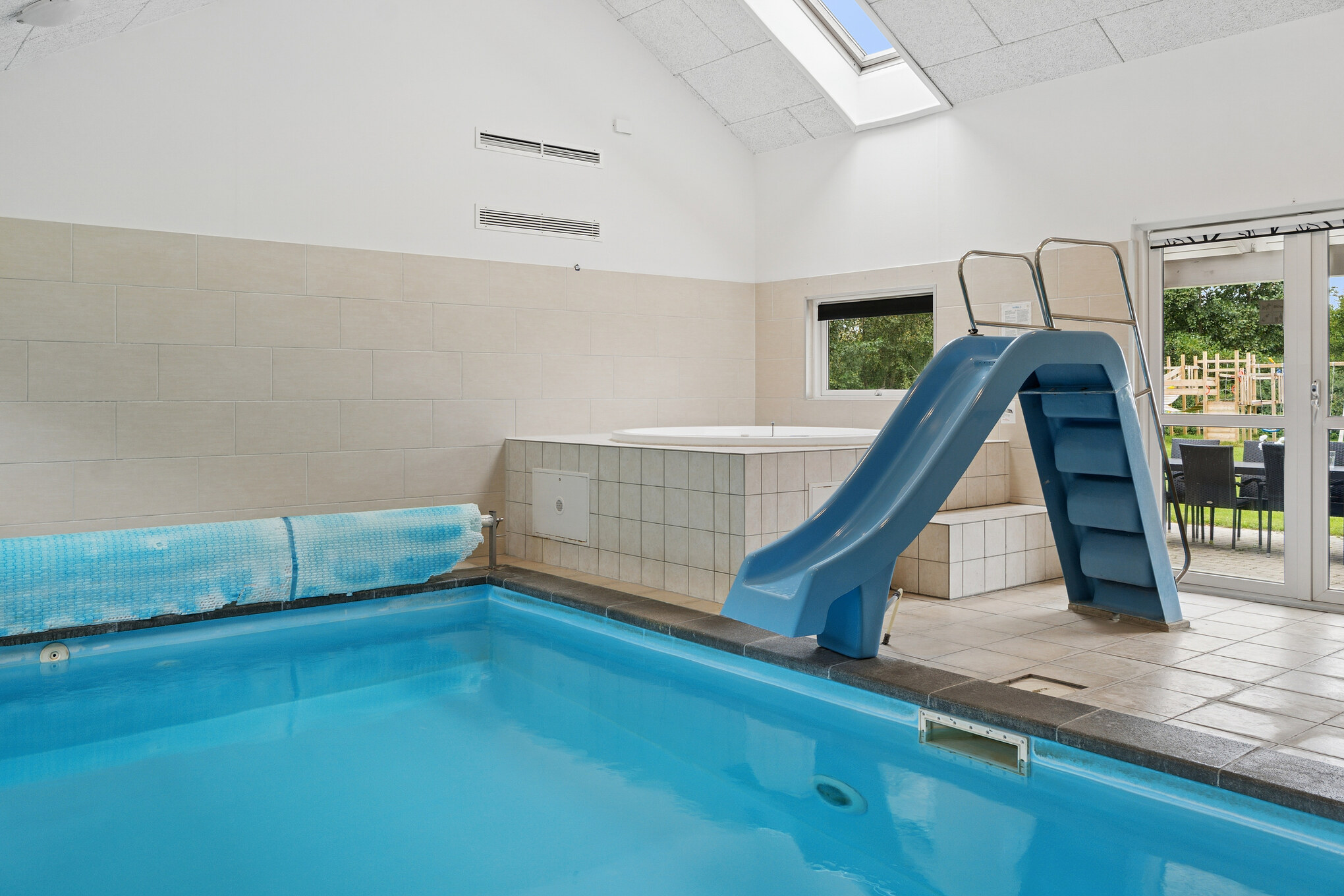 Der schicke Pool im Luxusferienhaus Nr. 222 für 18 Personen