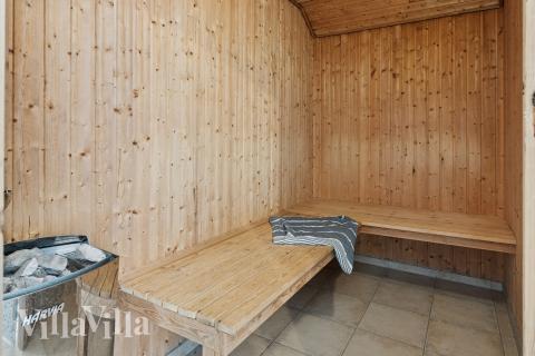 Genießen Sie die heiße Sauna im Luxusferienhaus Nr. 222 für 18 Personen