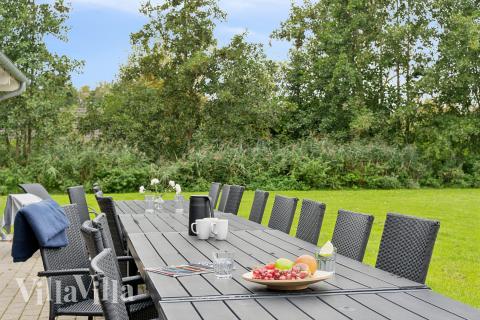 Das Luxusferienhaus Nr. 222 hat eine tolle Terrasse, die mit hochwertigen Gartenmöbeln für 18 Personen ausgestattet ist.