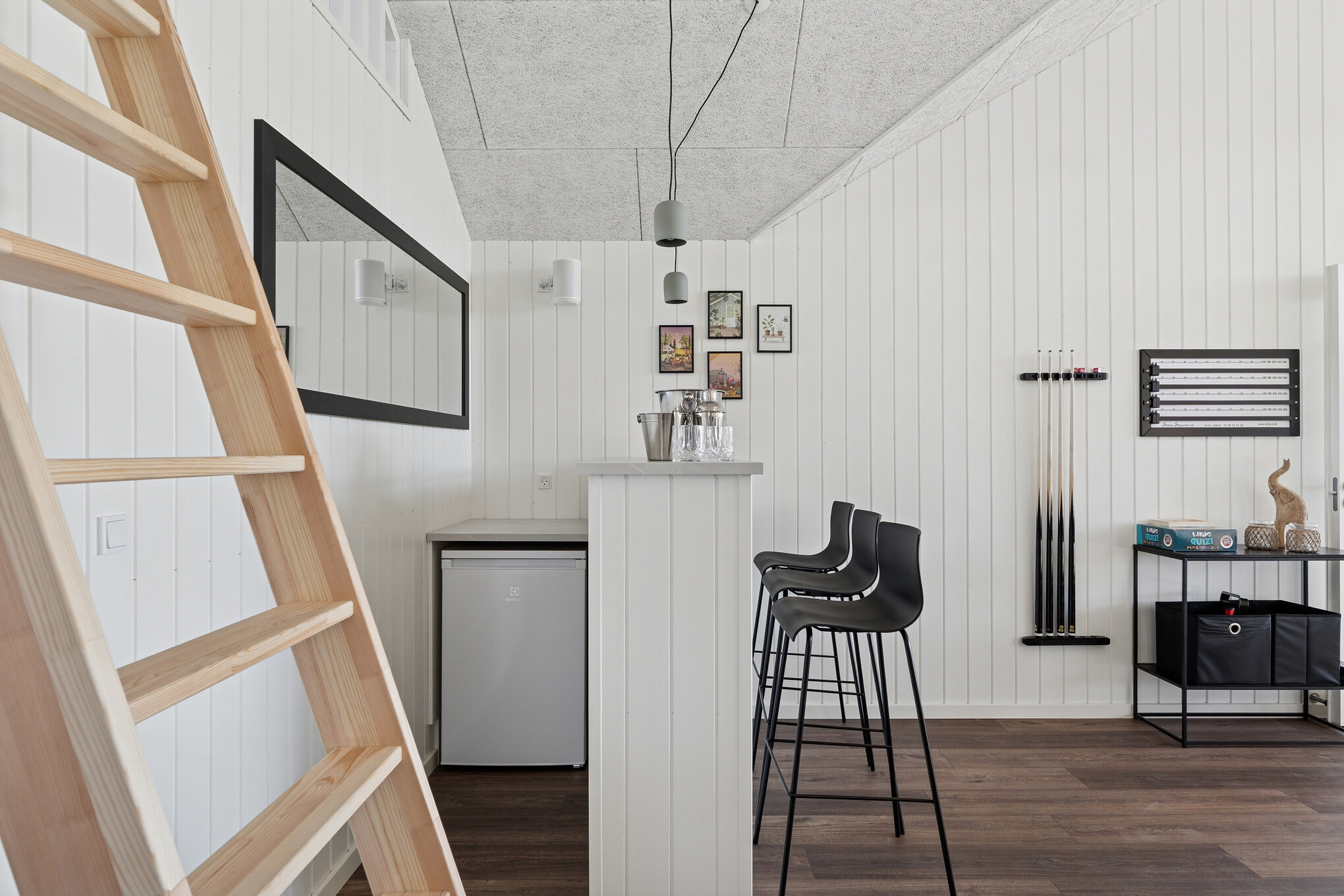 Aktivitätsraum im Luxusferienhaus Nr. 673 mit 8 Schlafzimmern und Platz für 20 Gäste.