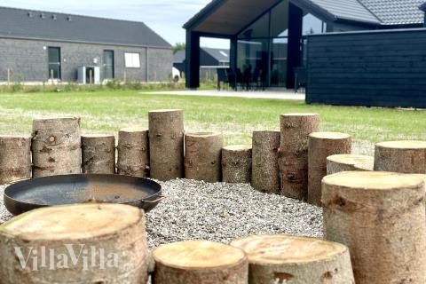 Neben den vielen schönen Stunden, die man im Poolbereich des Hauses verbringen kann, bietet das Luxusferienhaus 698 auch zahlreiche Freizeitangebote im Freien