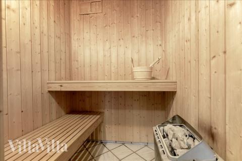 Genießen Sie die heiße Sauna im Luxusferienhaus Nr. 926 für 14 Personen