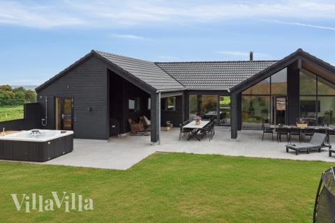 Dieses schöne Poolhaus Nr. 668 mit Platz für 16 Personen liegt in Fünen und seine Inseln