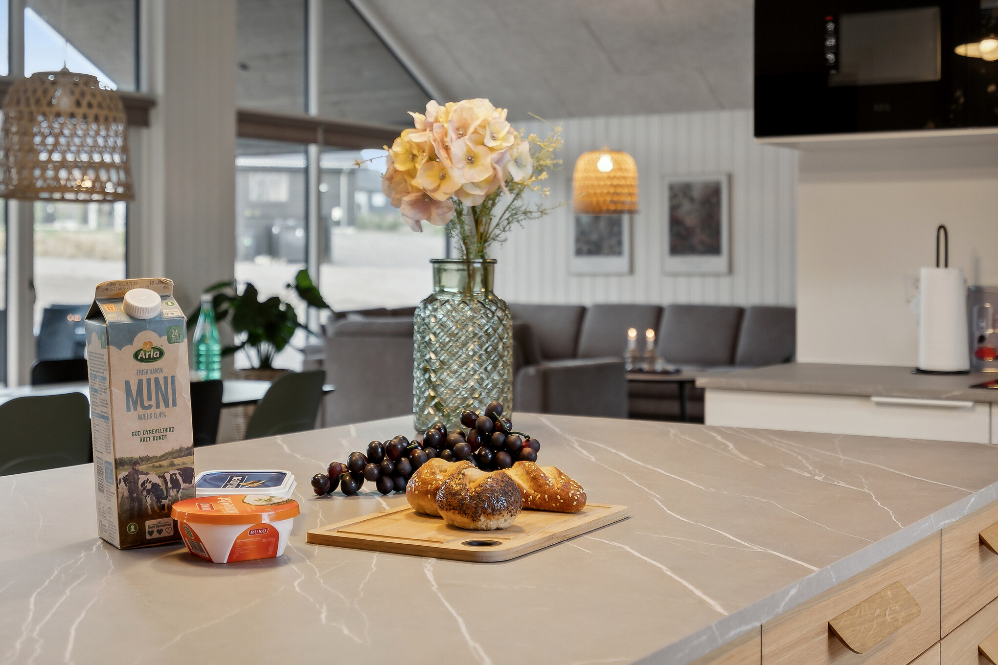 Gut ausgestattete Küche im Luxusferienhaus Nr. 912 in Lolland/Falster/Mön.