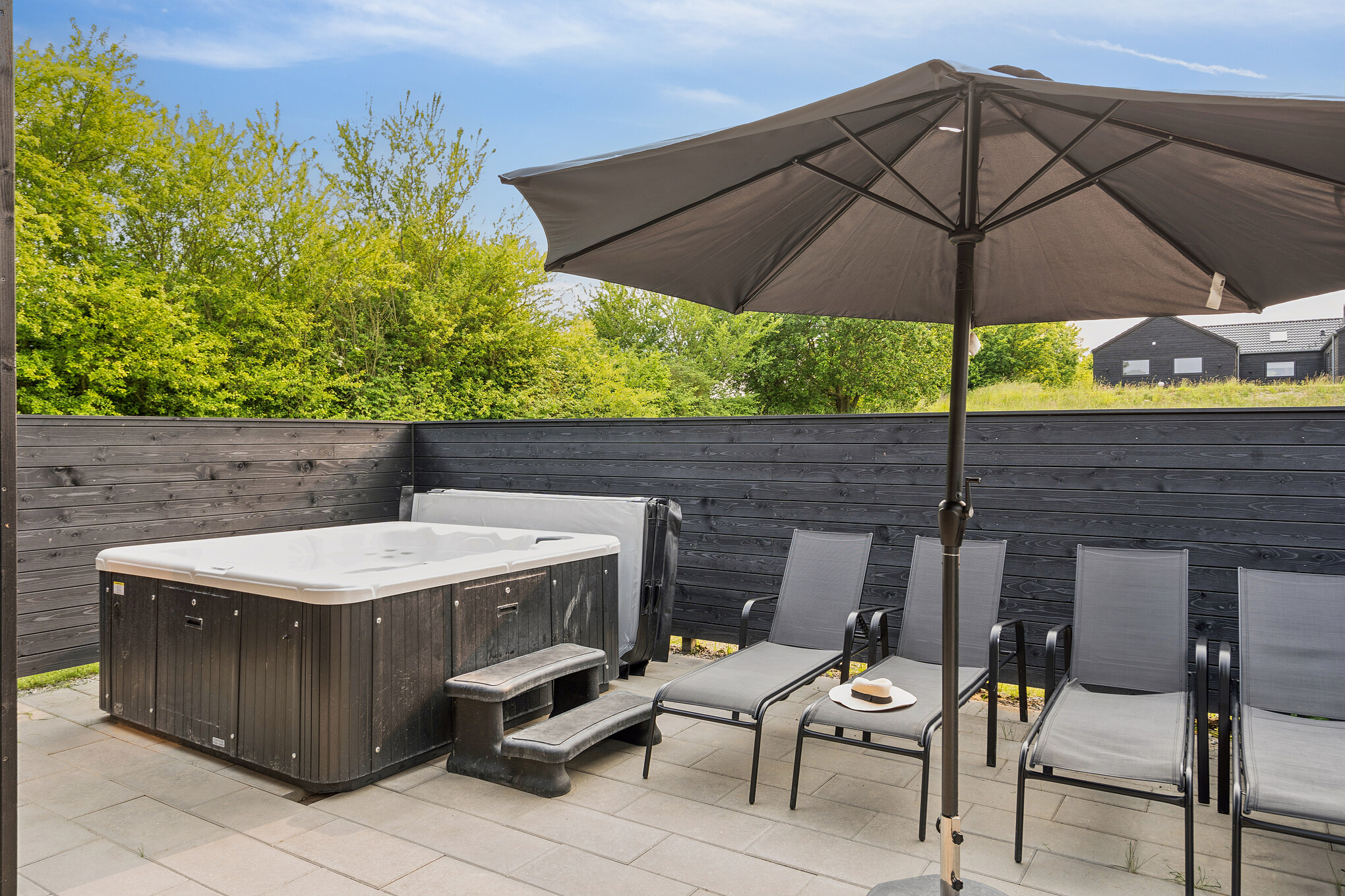 Das Luxusferienhaus Nr. 912 bietet u. a. einen tollen Whirlpool