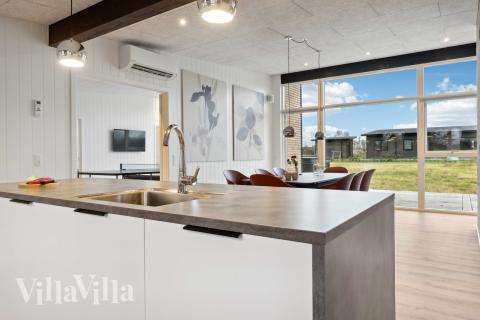 Gut ausgestattete Küche im Luxusferienhaus Nr. 936 in Limfjord.