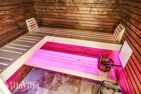 Genießen Sie die heiße Sauna im Luxusferienhaus Nr. 936 für 10 Personen