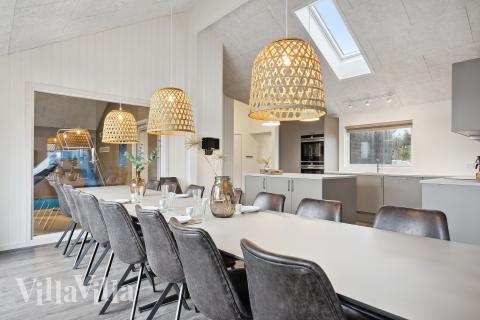 Aufenthaltsraum mit Platz für 18 im Luxusferienhaus Nr. 918.