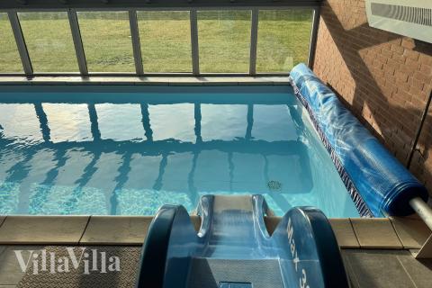 Der schicke Pool im Luxusferienhaus Nr. 688 für 26 Personen