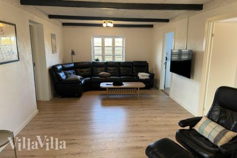 Die Couchecke im Luxusferienhaus Nr. 688 in Westjütland.