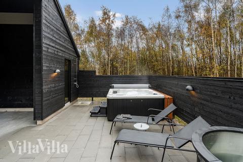 Das Luxusferienhaus Nr. 905 hat eine tolle Terrasse, die mit hochwertigen Gartenmöbeln für 30 Personen ausgestattet ist.