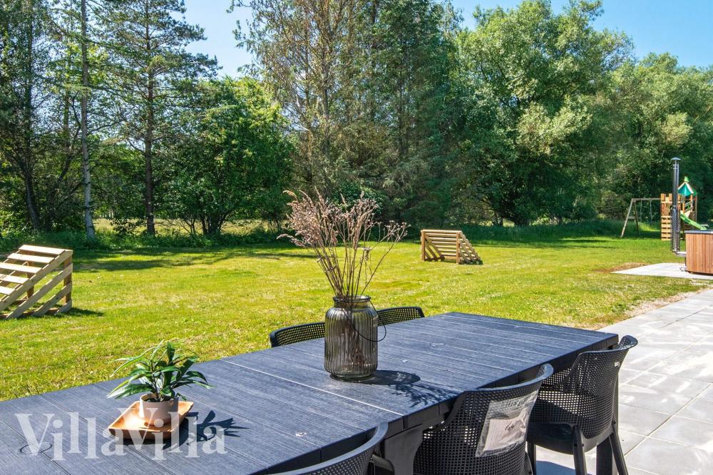 Das Luxusferienhaus Nr. 938 hat eine tolle Terrasse, die mit hochwertigen Gartenmöbeln für 16 Personen ausgestattet ist.