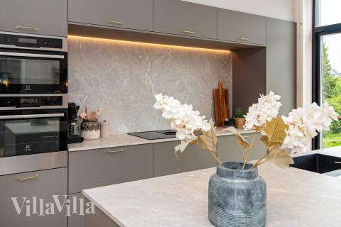 Die Küche im Luxusferienhaus Nr. 939 ist gut eingerichtet.