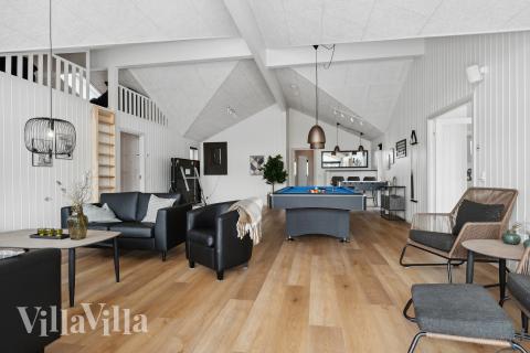 Aktivitätsraum im Luxusferienhaus Nr. 923 mit 12 Schlafzimmern und Platz für 30 Gäste.