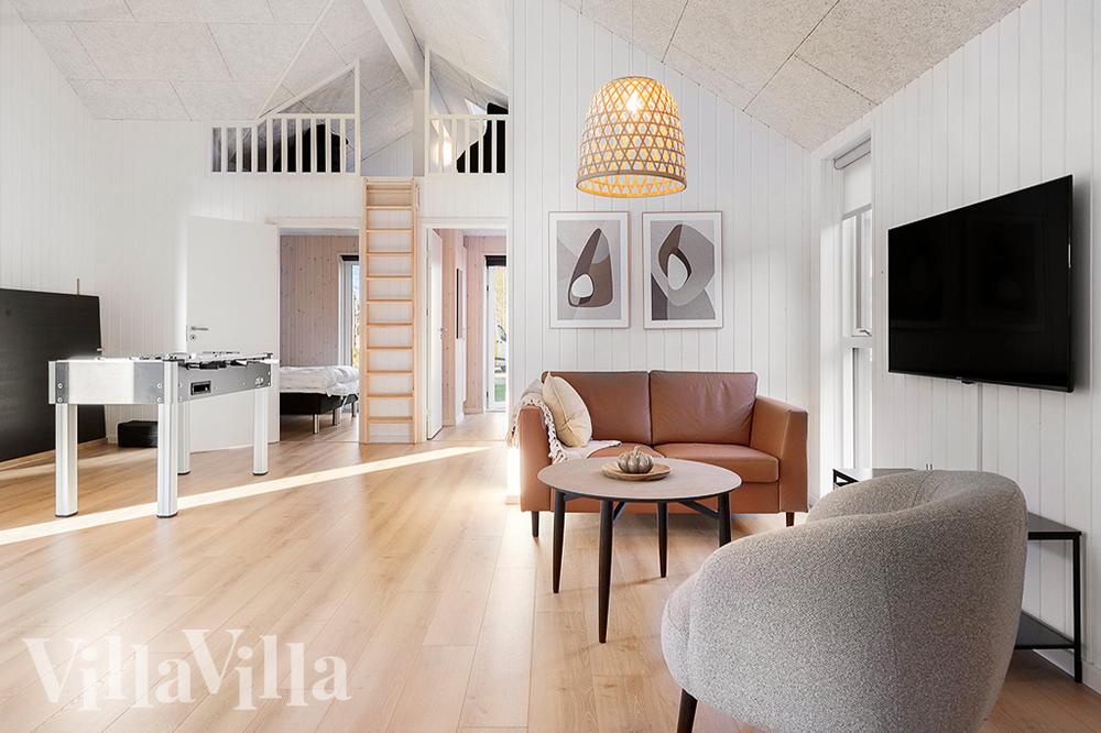 Das Luxusferienhaus 808 für 20 Personen hat einen großen Aktivitätsraum mit u. a. Billard und Darts