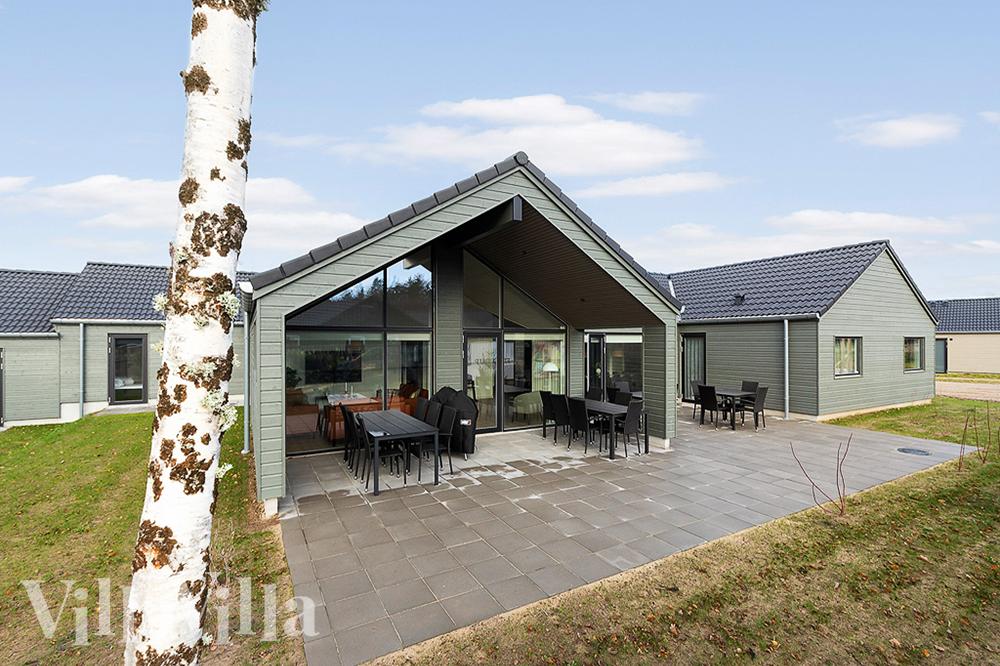 Das Luxusferienhaus Nr. 808 hat eine tolle Terrasse, die mit hochwertigen Gartenmöbeln für 20 Personen ausgestattet ist.