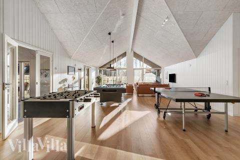 Aktivitätsraum im Luxusferienhaus Nr. 806 mit 12 Schlafzimmern und Platz für 30 Gäste.