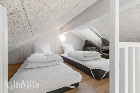 Einige der 30 Schlafgelegenheiten befinden sich im Luxusferienhaus Nr. 806 auf dem ausgebauten Dachboden