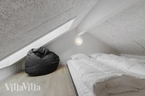 Einige der 16 Schlafgelegenheiten befinden sich im Luxusferienhaus Nr. 802 auf dem ausgebauten Dachboden