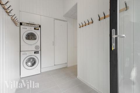 Der Eingangsbereich im Luxusferienhaus 802 bietet viel Platz