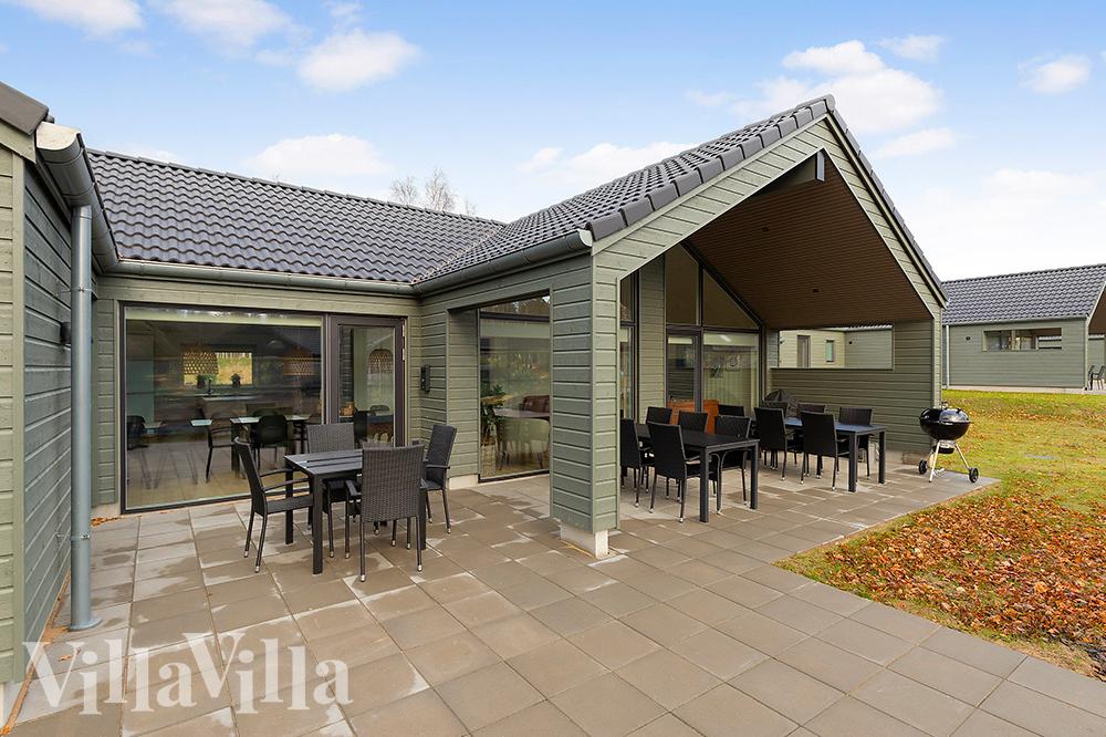 Das Luxusferienhaus Nr. 802 hat eine tolle Terrasse, die mit hochwertigen Gartenmöbeln für 16 Personen ausgestattet ist.
