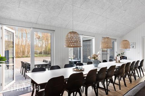 Aufenthaltsraum mit Platz für 20 im Luxusferienhaus Nr. 911.