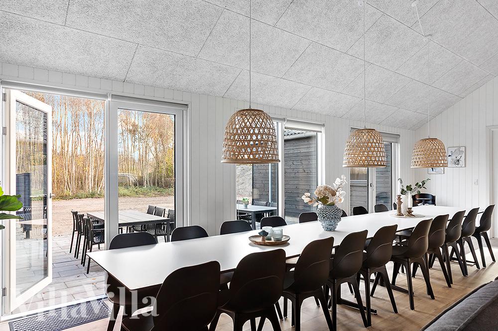 Aufenthaltsraum mit Platz für 20 im Luxusferienhaus Nr. 911.
