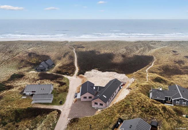 Dieses schöne Poolhaus Nr. 900 mit Platz für 18 Personen liegt in Westjütland