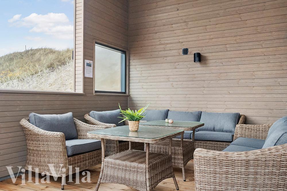 Große Terrasse am Luxusferienhaus Nr. 900 in Westjütland.