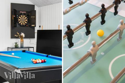 Das Luxusferienhaus 900 für 18 Personen hat einen großen Aktivitätsraum mit u. a. Billard und Darts