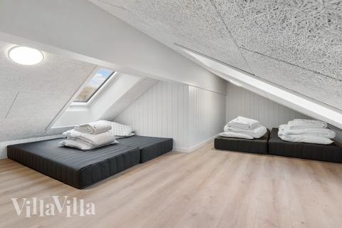 Einige der 18 Schlafgelegenheiten befinden sich im Luxusferienhaus Nr. 900 auf dem ausgebauten Dachboden