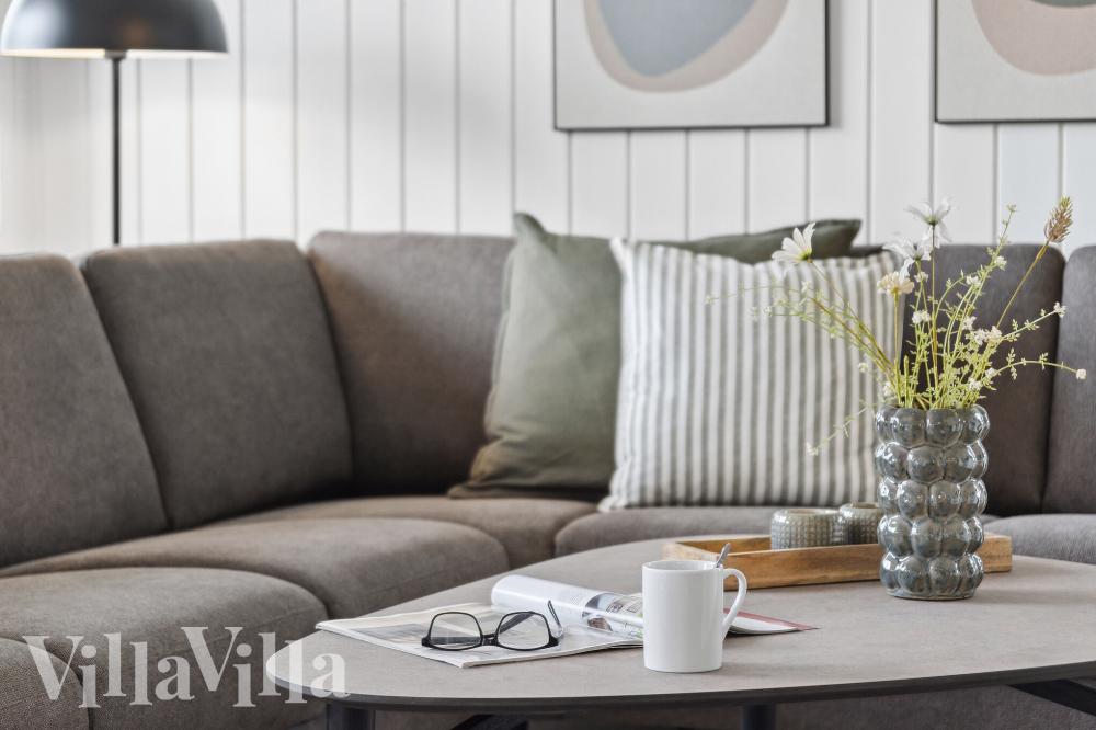 Die Couch im Luxusferienhaus Nr. 921 in Fünen und seine Inseln lädt zu Gesellschaftsspielen oder zu Kinoabenden ein.