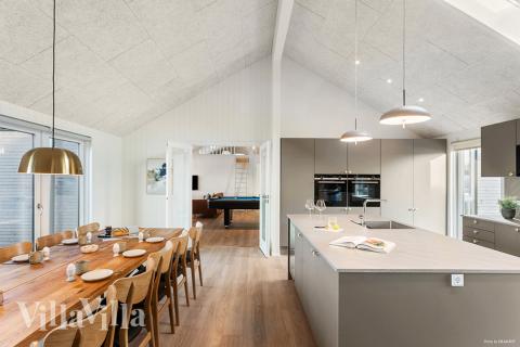 Die Küche im Luxusferienhaus Nr. 910 ist gut eingerichtet.