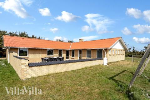 Das Luxusferienhaus Nr. 937 hat eine tolle Terrasse, die mit hochwertigen Gartenmöbeln für 12 Personen ausgestattet ist.