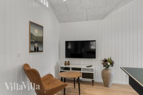 Das Luxusferienhaus 922 für 14 Personen hat einen großen Aktivitätsraum mit u. a. Billard und Darts