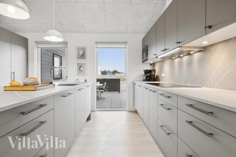 Die Küche im Luxusferienhaus Nr. 932 ist gut eingerichtet.