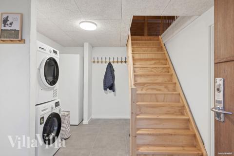 Der geräumige Eingangsbereich im Luxusferienhaus Nr. 688 in Westjütland