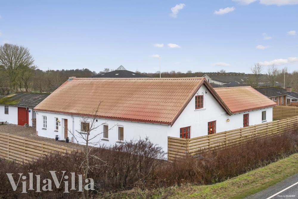 Dieses schöne Poolhaus Nr. 688 mit Platz für 26 Personen liegt in Westjütland
