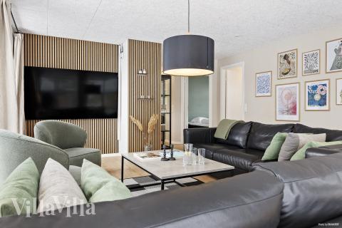 Die Couchecke im Luxusferienhaus Nr. 926 in Ostjütland.