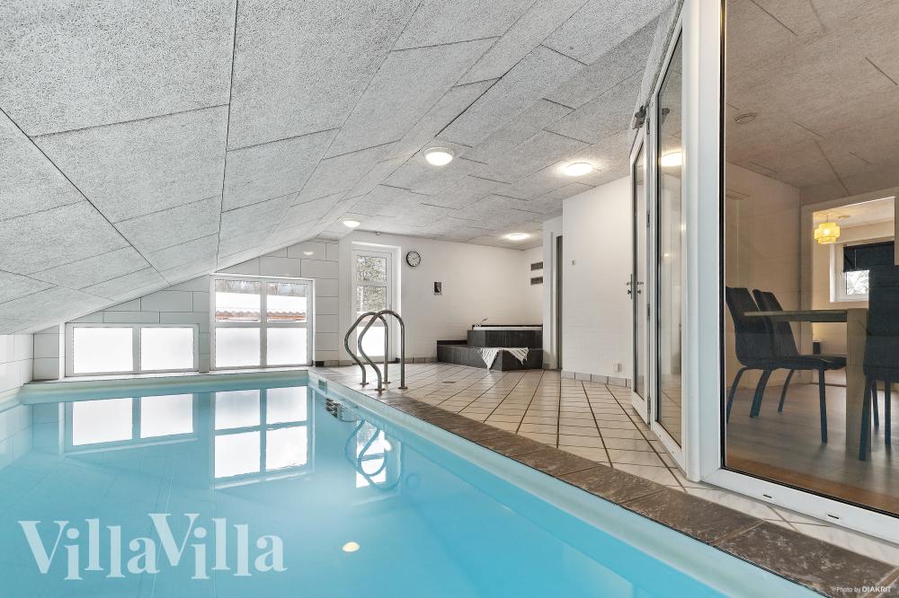Der schicke Pool im Luxusferienhaus Nr. 926 für 14 Personen