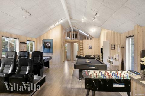 Neben den vielen schönen Stunden, die man im Poolbereich des Hauses verbringen kann, bietet das Luxusferienhaus 314 auch Spielevergnügen bei Billard/Tischtennis und Darts